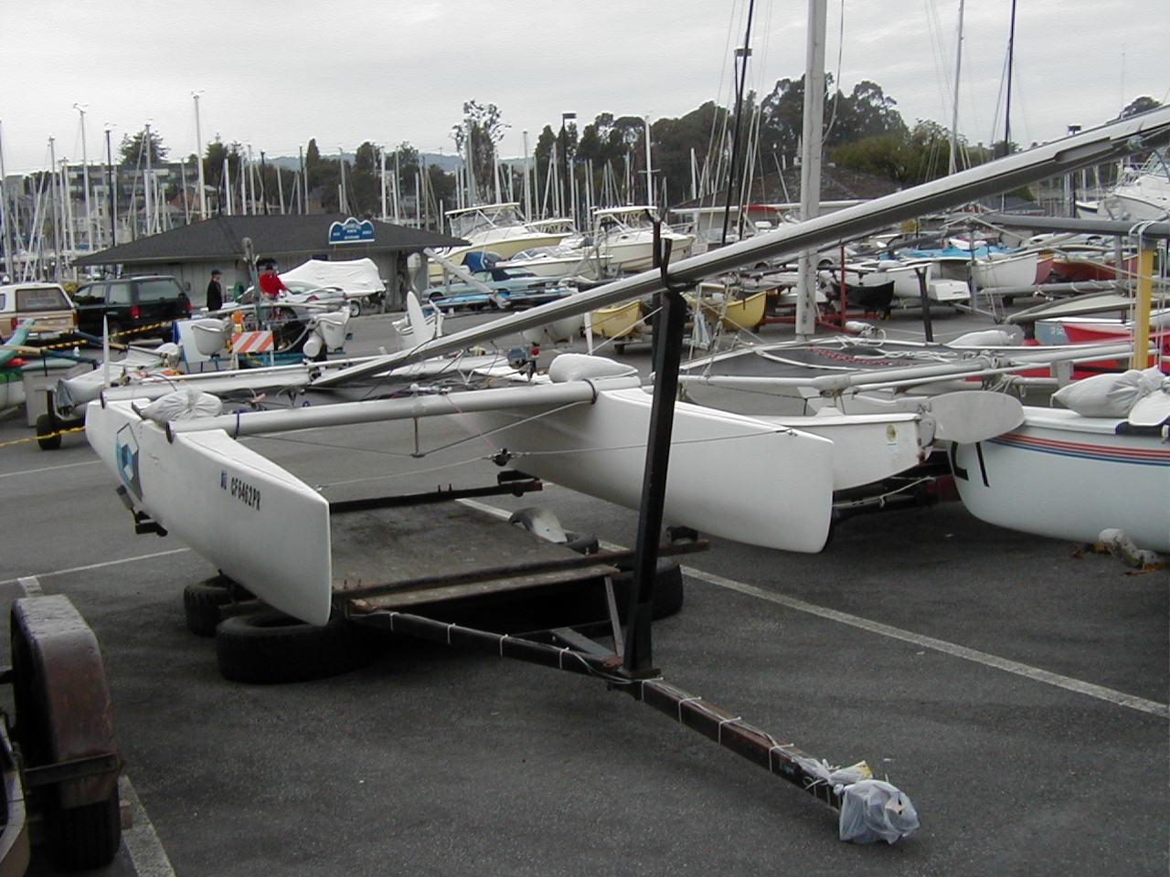 Attached picture 36259-nacra 450 trailered.JPG